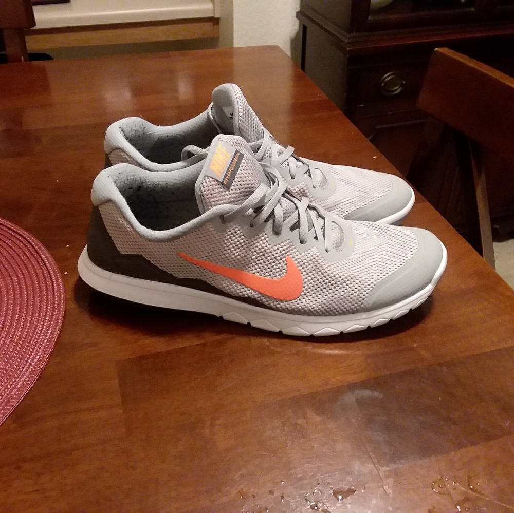 Nike Flex Experience RN4 (Tennessee Vols) [Custom]